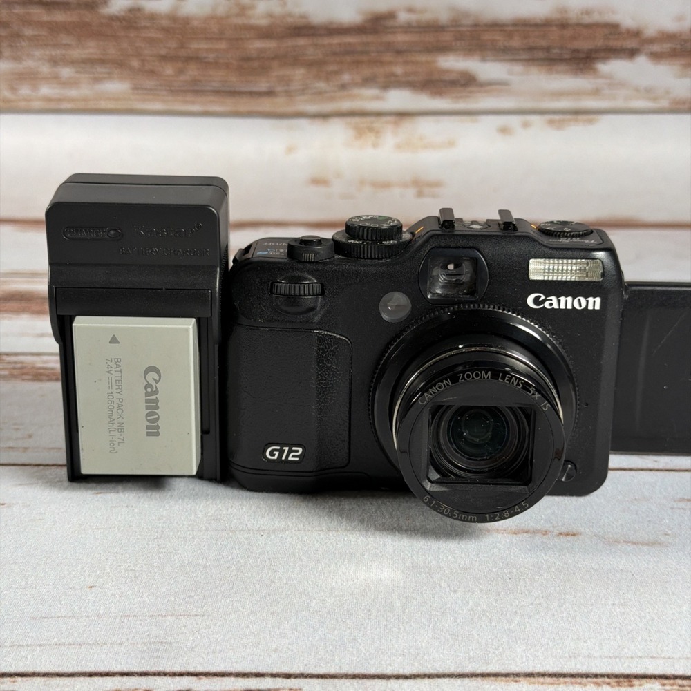 Canon PowerShot G12 10MP Black Camera 5x Zoom 2 Batteries Charger Used